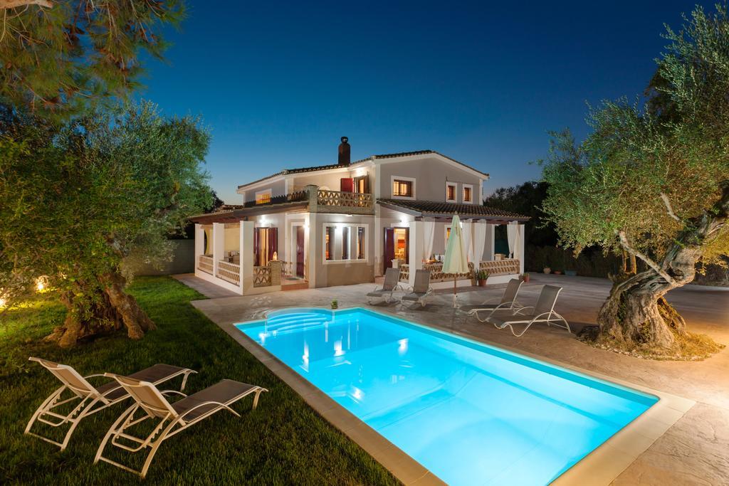 Evalexia Villa - Luxury Villa With Private Pool Near Laganas Perfect For Groups By Villa Mana Gers Kalamaki  Luaran gambar