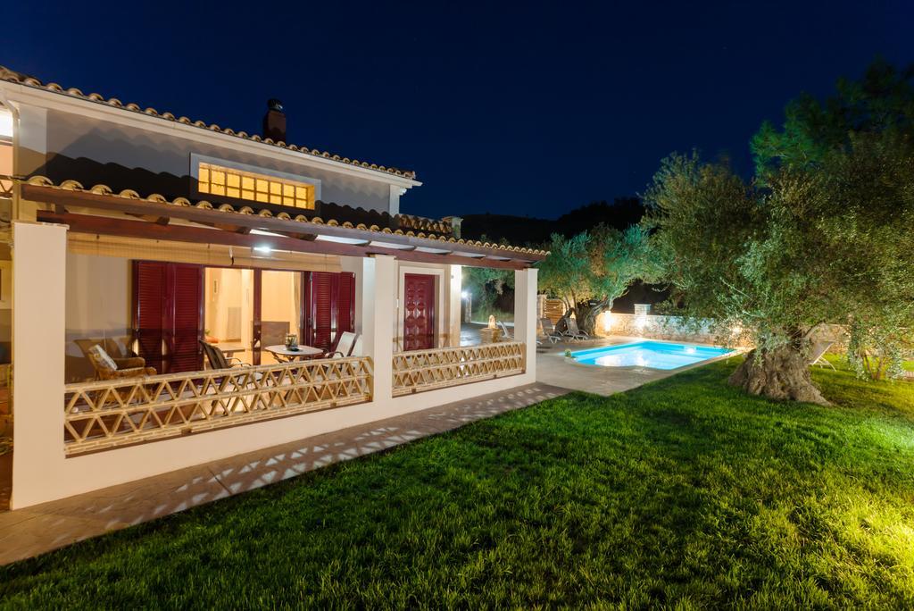 Evalexia Villa - Luxury Villa With Private Pool Near Laganas Perfect For Groups By Villa Mana Gers Kalamaki  Luaran gambar